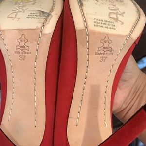 Alice & Olivia Red Pumps